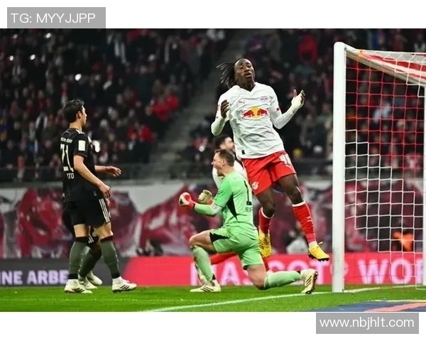 国王杯精彩对决拜仁逆转莱比锡红牌争议引发全场热议